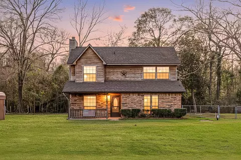 236 Pine Ridge Dr, Cleveland, TX 77327