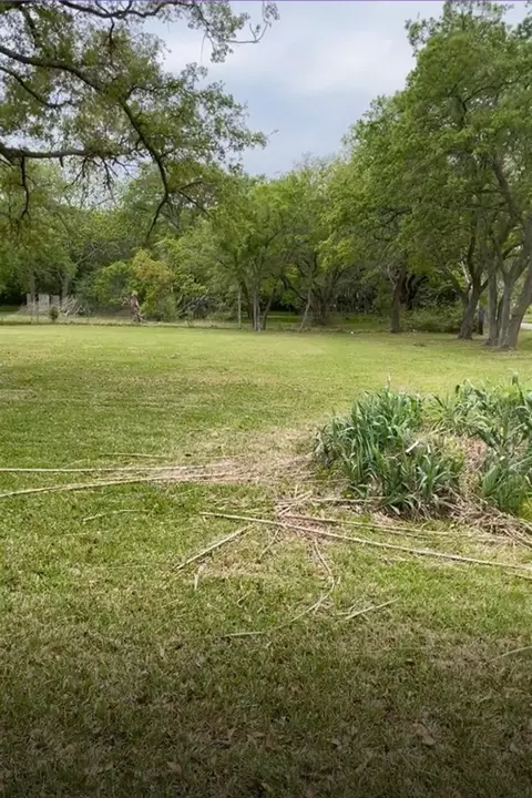 2702 Lake Rd, La Marque, TX 77568