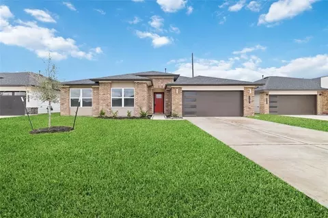 7207 Sunbreeze Ln, Booth, TX 77469