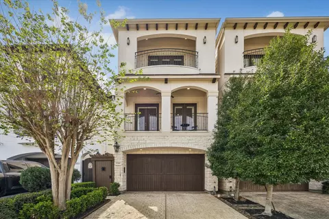 5305 Gibson St, Houston, TX 77007