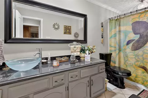 Bath - 19523 Enchanted Spring Dr, Spring, TX 77388 photo 3 of 3