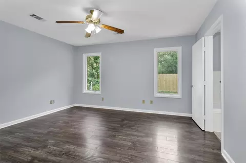 Bedroom - 586 Diggs Rd, Willis, TX 77378 photo 5 of 6