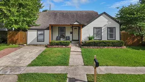 1702 Alabama St, Baytown, TX 77520