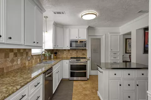 Kitchen - 6107 Craigway Rd, Spring, TX 77389 photo 1 of 3