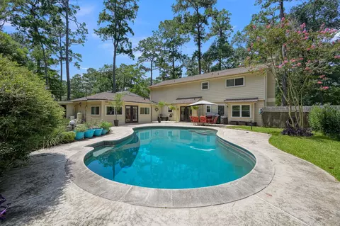 Exterior - 6107 Craigway Rd, Spring, TX 77389 photo 4 of 6