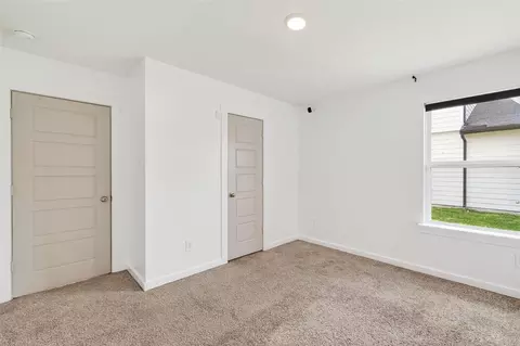 Bedroom - 1710 Mountain Echo Dr, Richmond, TX 77469 photo 2 of 3
