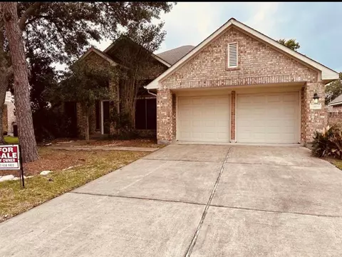 2606 Iris Ct, Pearland, TX 77584