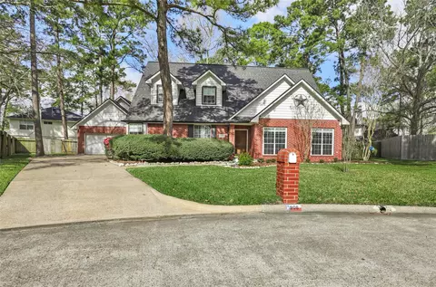 906 W Via Dora Ct, Crosby, TX 77532