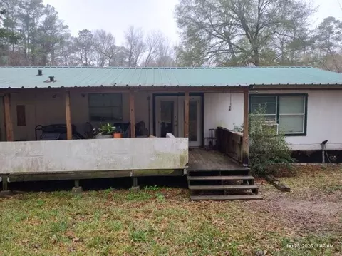 180 The Woods Rd, Coldspring, TX 77331