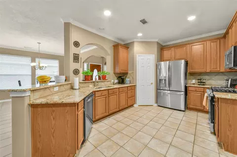 2310 Messina Dr, Pearland, TX 77581