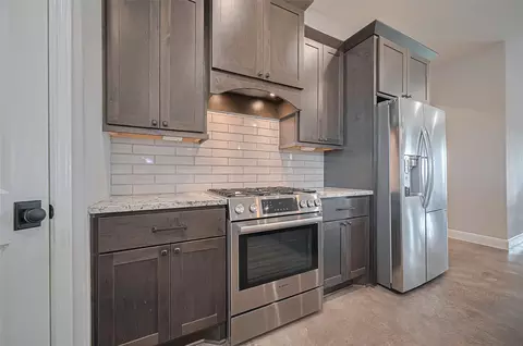 Kitchen - 16702 Dipple Rd, Guy, TX 77444 photo 4 of 6