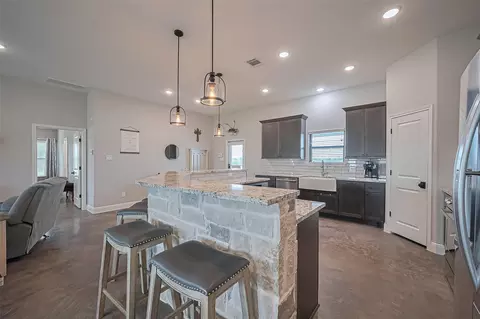 Kitchen - 16702 Dipple Rd, Guy, TX 77444 photo 2 of 6