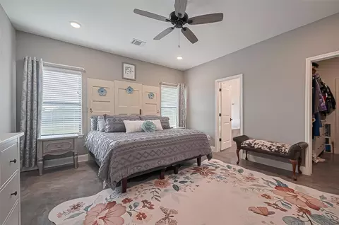 Bedroom - 16702 Dipple Rd, Guy, TX 77444 photo 4 of 4