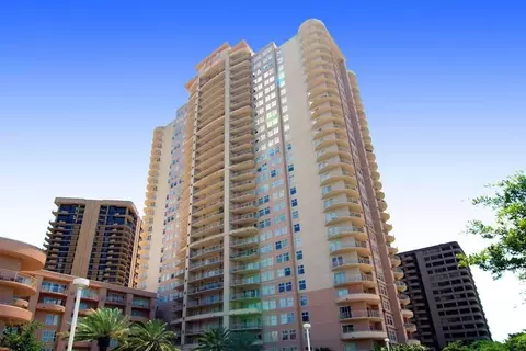 3505 Sage Rd #610, Houston, TX 77056