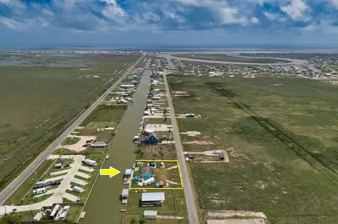 1743 County Road 299, Sargent, TX 77414