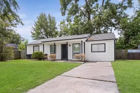 6410 Hartwick Rd, Houston, TX 77016