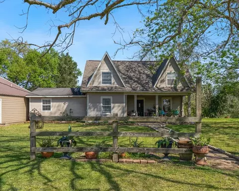 3809 Fm 2853, Palacios, TX 77465