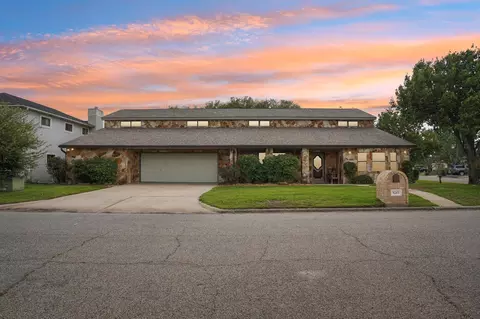 9243 Deepwater Dr, Montgomery, TX 77356