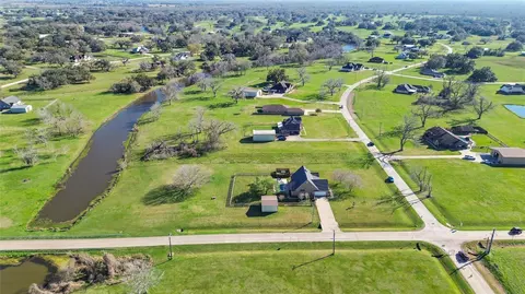 819 Mill Rd, Angleton, TX 77515 photo 10