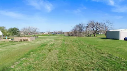 819 Mill Rd, Angleton, TX 77515 photo 8