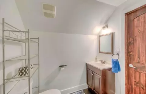 Bath - 333 Edgewood, Onalaska, TX 77360 photo 4 of 4
