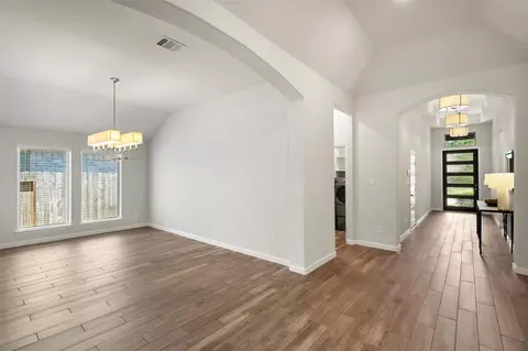 Entry Way - 405 Elevation Ave, Montgomery, TX 77316 photo 3 of 4