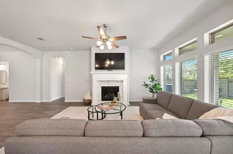 Living - 405 Elevation Ave, Montgomery, TX 77316 photo 1 of 2