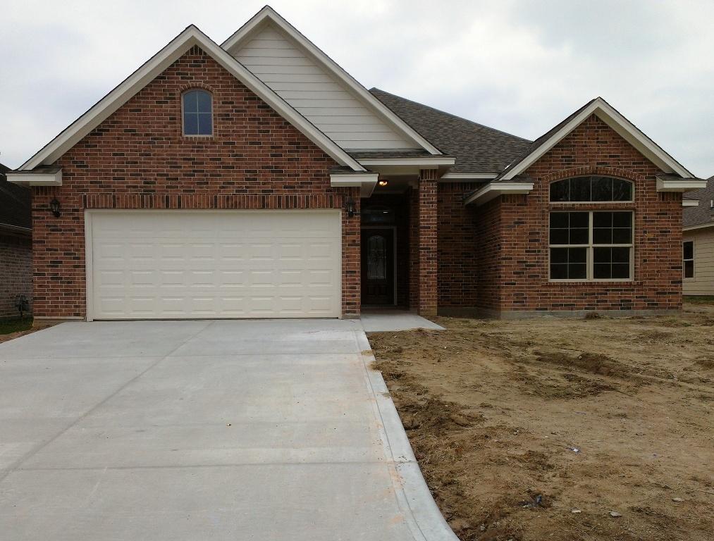 1012 Brad Park, Conroe, TX 77304 photo 1