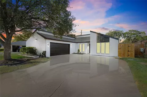 4832 Whispering Falls Dr, Houston, TX 77084