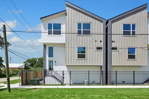 2961 Delafield St, Houston, TX 77023