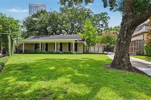 5623 Overbrook Ln, Houston, TX 77056