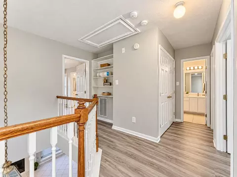 Entry Way - 38 Scotch Pine Ct, Spring, TX 77382 photo 4 of 5