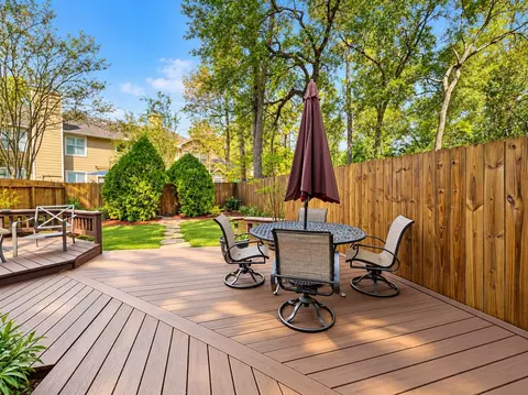 Exterior - 38 Scotch Pine Ct, Spring, TX 77382 photo 5 of 10