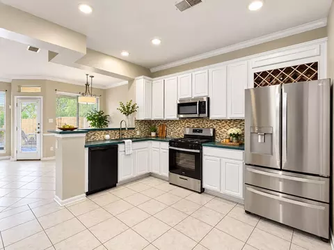 Kitchen - 38 Scotch Pine Ct, Spring, TX 77382 photo 1 of 4