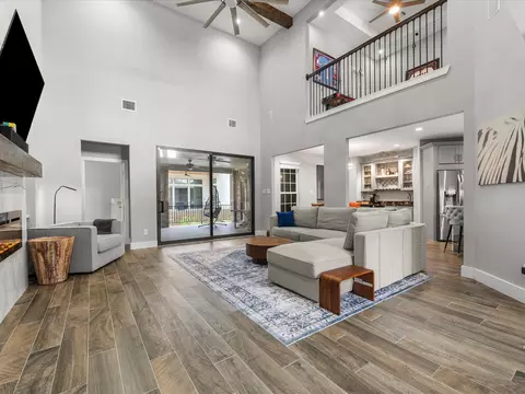 Living - 6207 Graff Net Ct, Spring, TX 77379 photo 3 of 4