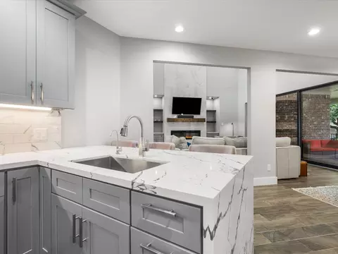 Kitchen - 6207 Graff Net Ct, Spring, TX 77379 photo 3 of 4