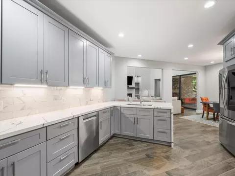 Kitchen - 6207 Graff Net Ct, Spring, TX 77379 photo 4 of 4