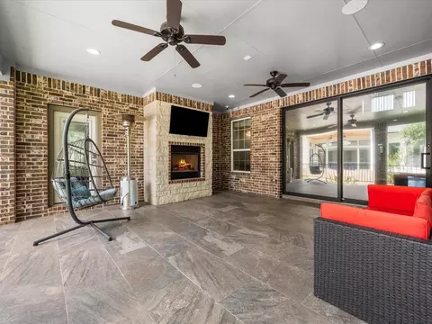 Exterior - 6207 Graff Net Ct, Spring, TX 77379 photo 9 of 11