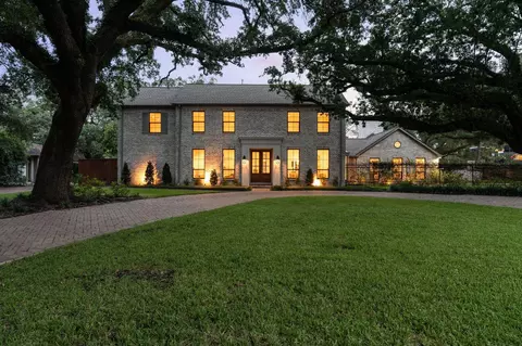 5665 Pine Forest Rd, Houston, TX 77056