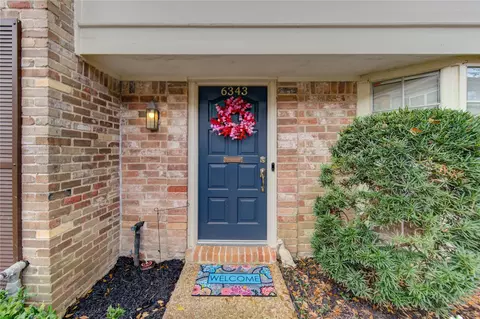 6343 Briar Rose Dr #142, Houston, TX 77057