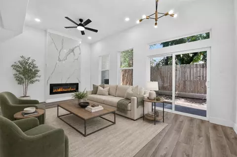 2911 Wichita St, Houston, TX 77004