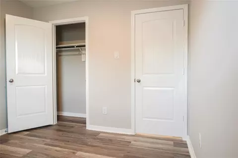 Bedroom - 17624 Cedar Crest Dr, Conroe, TX 77306 photo 4 of 5