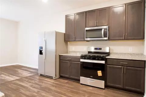 Kitchen - 17624 Cedar Crest Dr, Conroe, TX 77306 photo 2 of 6