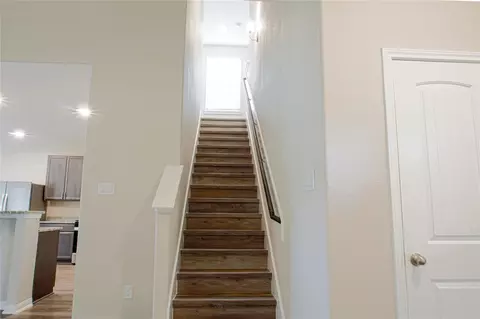 Entry Way - 17624 Cedar Crest Dr, Conroe, TX 77306 photo 3 of 6