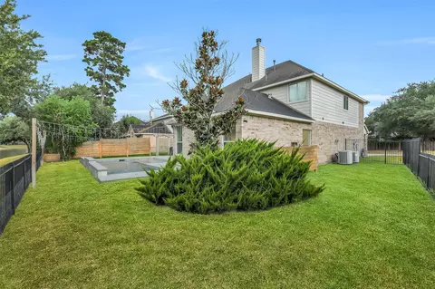 Exterior - 30214 Vinebriar Dr, Spring, TX 77386 photo 8 of 8
