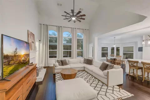 Living - 30214 Vinebriar Dr, Spring, TX 77386 photo 1 of 3