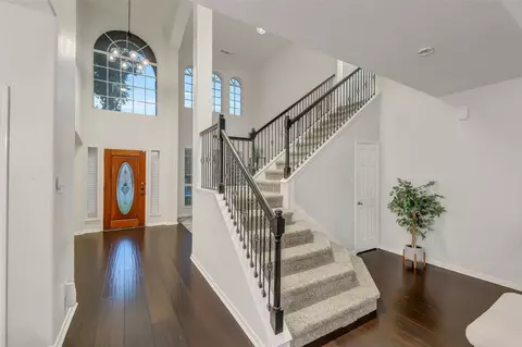 Entry Way - 30214 Vinebriar Dr, Spring, TX 77386 photo 2 of 2