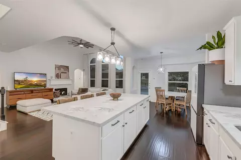 Kitchen - 30214 Vinebriar Dr, Spring, TX 77386 photo 3 of 4