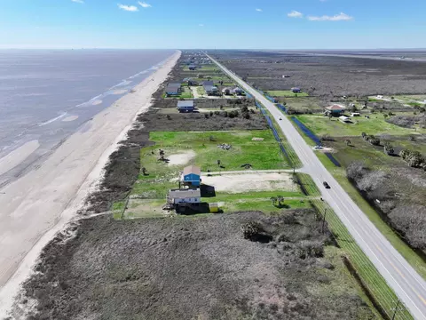 1220 Highway 87 Hwy, Gilchrist, TX 77617