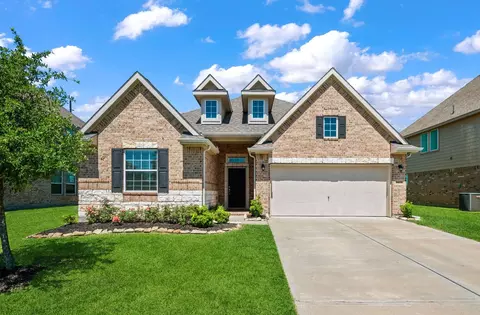 14231 Medina Dr, Baytown, TX 77523
